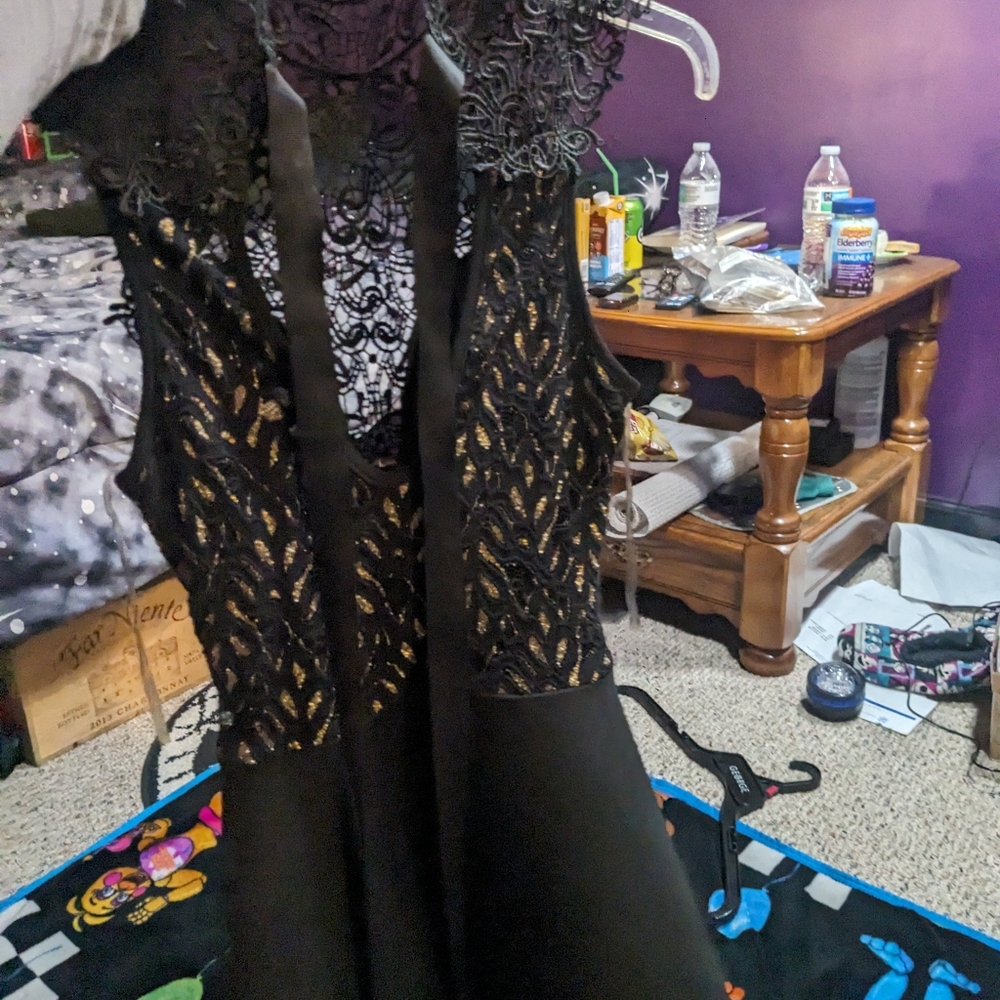 Mini dress - Picture 3 of 3